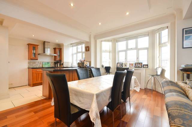  Image of 2 bedroom Flat for sale in College Crescent London NW3 at Swiss Cottage NW3 Swiss Cottage, NW3 5DP
