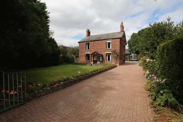  Image of 4 bedroom Detached house for sale in Windgate Liverpool Road Tarleton Preston PR4 at Liverpool Road Tarleton Preston, PR4 6HL