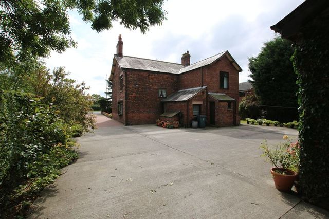  Image of 4 bedroom Detached house for sale in Windgate Liverpool Road Tarleton Preston PR4 at Liverpool Road Tarleton Preston, PR4 6HL