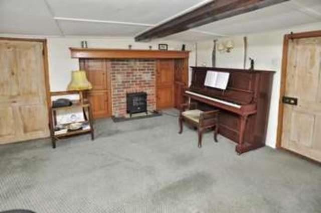  Image of 4 bedroom Detached house for sale in Winslow Road Granborough Buckingham MK18 at Granborough Buckingham Granborough, MK18 3NJ