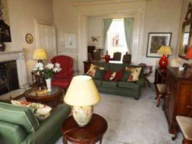  Image of 2 bedroom Flat for sale in Seafield Cottage Lane Greenock PA16 at Greenock Inverclyde Greenock, PA16 7QZ