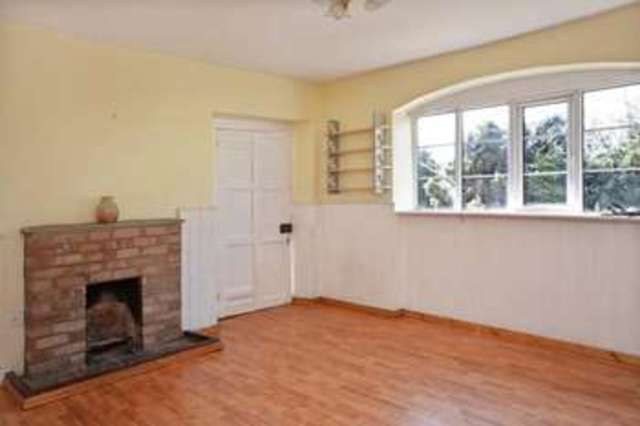  Image of 3 bedroom Cottage for sale in Bourton Buckingham MK18 at Bourton Buckingham Thornborough, MK18 7DT