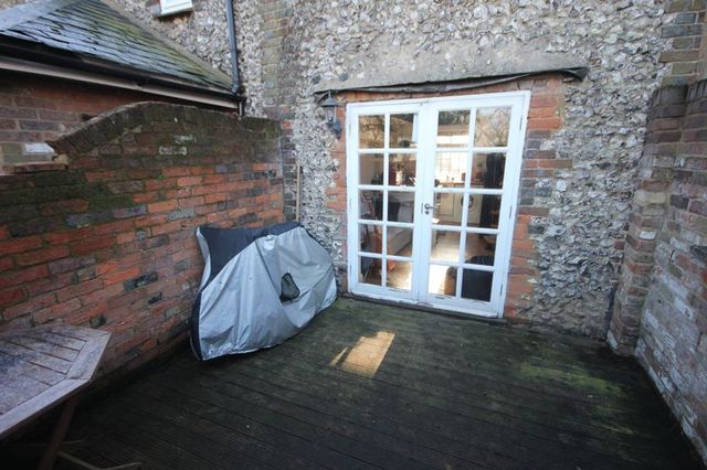  Image of 1 bedroom Terraced house for sale in Common Road Kensworth Dunstable LU6 at Common Road Kensworth Dunstable, LU6 3RG