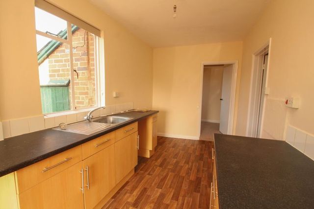  Image of 3 bedroom Semi-Detached house to rent in Threshers Crediton EX17 at Threshers  CREDITON, EX17 3PB