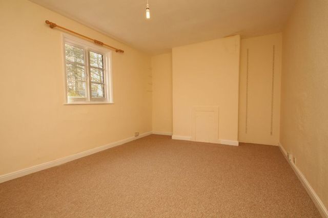  Image of 3 bedroom Semi-Detached house to rent in Threshers Crediton EX17 at Threshers  CREDITON, EX17 3PB