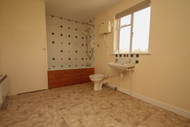  Image of 3 bedroom Semi-Detached house to rent in Threshers Crediton EX17 at Threshers  CREDITON, EX17 3PB