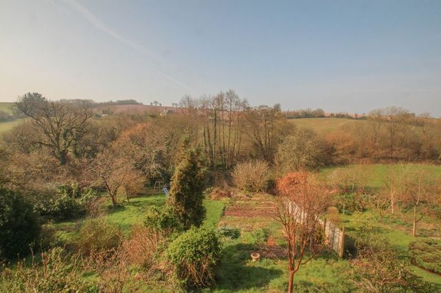  Image of 3 bedroom Semi-Detached house to rent in Threshers Crediton EX17 at Threshers  CREDITON, EX17 3PB
