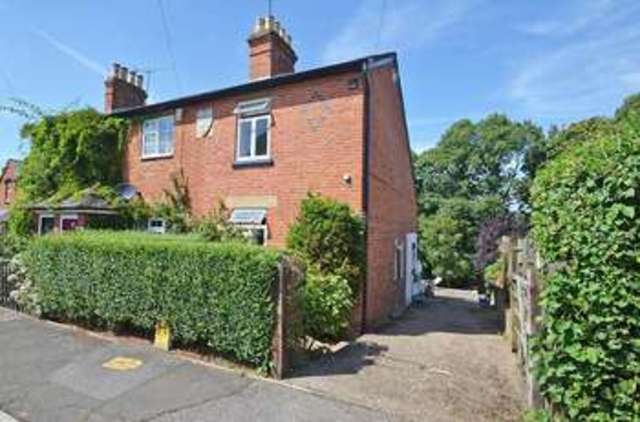  Image of 2 bedroom Cottage for sale in Oriental Road Ascot SL5 at Sunninghill, SL5 7AZ