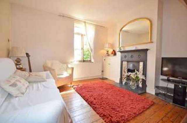  Image of 2 bedroom Cottage for sale in Oriental Road Ascot SL5 at Sunninghill, SL5 7AZ