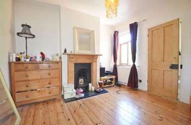  Image of 2 bedroom Cottage for sale in Oriental Road Ascot SL5 at Sunninghill, SL5 7AZ