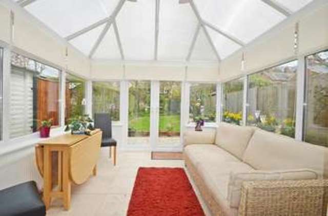  Image of 3 bedroom Cottage for sale in Farm Close Ascot SL5 at Sunninghill, SL5 7AR