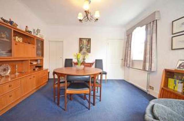  Image of 3 bedroom Cottage for sale in Farm Close Ascot SL5 at Sunninghill, SL5 7AR
