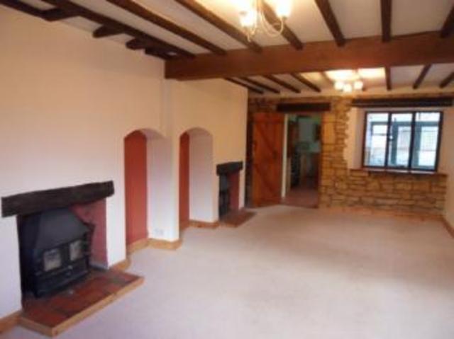  Image of 3 bedroom Semi-Detached house to rent in Newtown Toddington Cheltenham GL54 at Toddington  Broadway, GL54 5DU