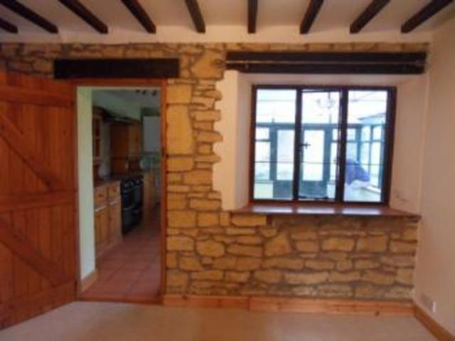 Image of 3 bedroom Semi-Detached house to rent in Newtown Toddington Cheltenham GL54 at Toddington  Broadway, GL54 5DU