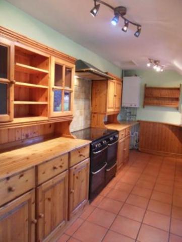  Image of 3 bedroom Semi-Detached house to rent in Newtown Toddington Cheltenham GL54 at Toddington  Broadway, GL54 5DU