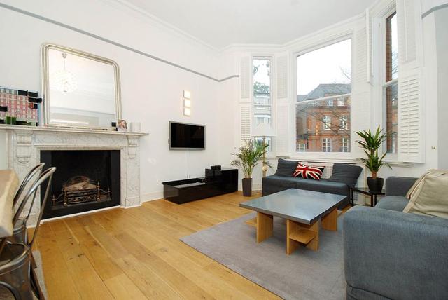  Image of 3 bedroom Flat to rent in Adamson Road London NW3 at Swiss Cottage London Camden, NW3 3HS