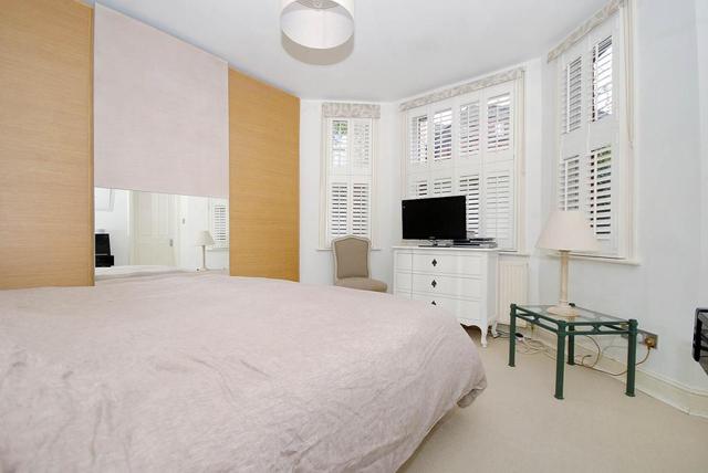  Image of 3 bedroom Flat to rent in Adamson Road London NW3 at Swiss Cottage London Camden, NW3 3HS