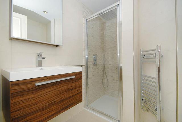  Image of 3 bedroom Flat to rent in Adamson Road London NW3 at Swiss Cottage London Camden, NW3 3HS