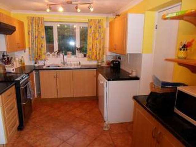  Image of 4 bedroom Detached house for sale in Arkwright Drive Binfield Bracknell RG42 at Arkwright Drive  Bracknell, RG42 1FX