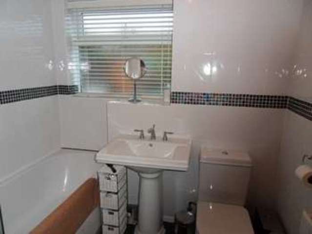  Image of 4 bedroom Detached house for sale in Arkwright Drive Binfield Bracknell RG42 at Arkwright Drive  Bracknell, RG42 1FX
