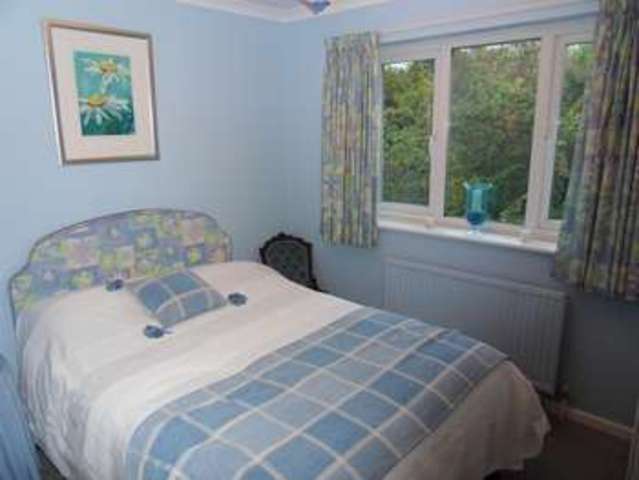  Image of 4 bedroom Detached house for sale in Arkwright Drive Binfield Bracknell RG42 at Arkwright Drive  Bracknell, RG42 1FX