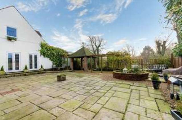  Image of 6 bedroom Detached house for sale in Shop Lane Goulceby Louth LN11 at Shop Lane  Goulceby, LN11 9UW