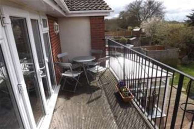  Image of 5 bedroom Detached house to rent in Maldon Road Burnham-on-Crouch CM0 at Burnham-on-Crouch, CM0 8NS