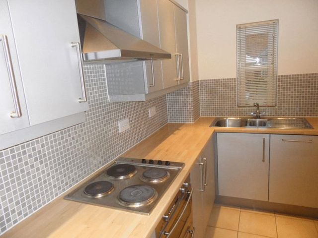  Image of 2 bedroom Flat for sale in Institute Road Marlow SL7 at Institute Road  Marlow, SL7 1BB
