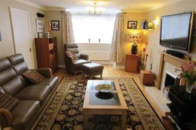  Image of 4 bedroom Detached house for sale in Churchward Close Grove Wantage OX12 at Grove  Wantage, OX12 0QZ