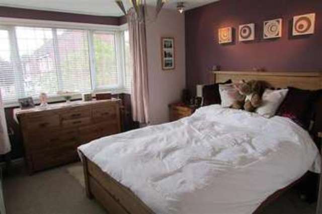  Image of 4 bedroom Detached house for sale in Churchward Close Grove Wantage OX12 at Grove  Wantage, OX12 0QZ