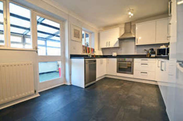  Image of 3 bedroom Property for sale in Cornwallis Road Rugby CV22 at Cornwallis Road  Rugby, CV22 7SL