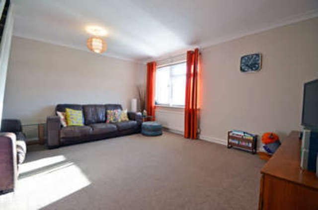  Image of 3 bedroom Property for sale in Cornwallis Road Rugby CV22 at Cornwallis Road  Rugby, CV22 7SL