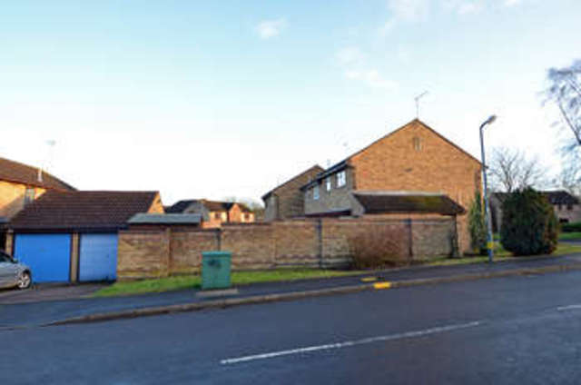  Image of 3 bedroom Property for sale in Cornwallis Road Rugby CV22 at Cornwallis Road  Rugby, CV22 7SL