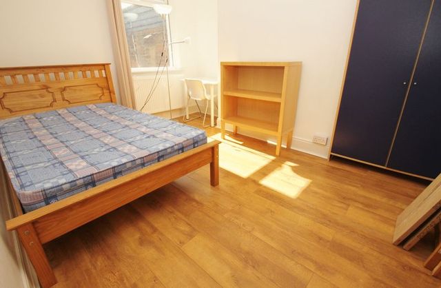  Image of 4 bedroom Terraced house to rent in Corporation Road Bournemouth BH1 at Corporation Road  BOURNEMOUTH, BH1 4SJ