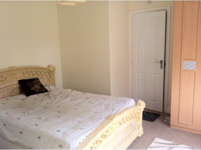  Image of 1 bedroom Detached house to rent in Stag Road Edgbaston Birmingham B16 at stag road Edgbaston birmingham, B16 0QH