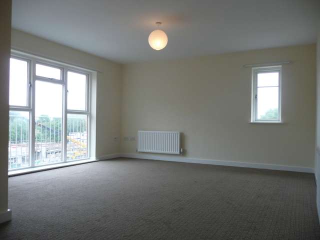 2 Bedroom Flat To Rent In Millward Drive Bletchley Milton