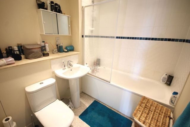  Image of 2 bedroom Flat for sale in Heritage Way Gosport PO12 at Heritage Way  Gosport, PO12 4WF