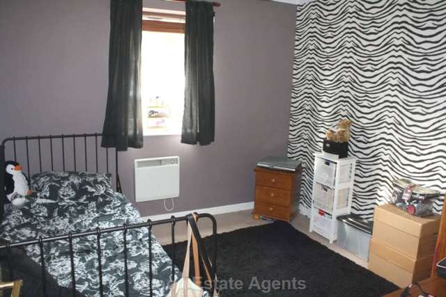  Image of 2 bedroom Flat for sale in Heritage Way Gosport PO12 at Heritage Way Priddy`s Hard Gosport, PO12 4FQ