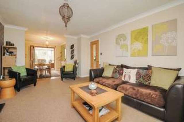  Image of 4 bedroom Detached house for sale in Hermitage Road Abingdon OX14 at Hermitage Road  Abingdon, OX14 5RN