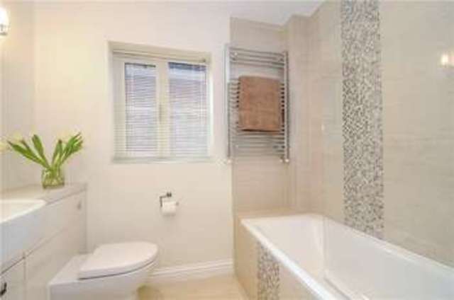  Image of 4 bedroom Detached house for sale in Hermitage Road Woking GU21 at St.Johns Woking Knaphill, GU21 8XH