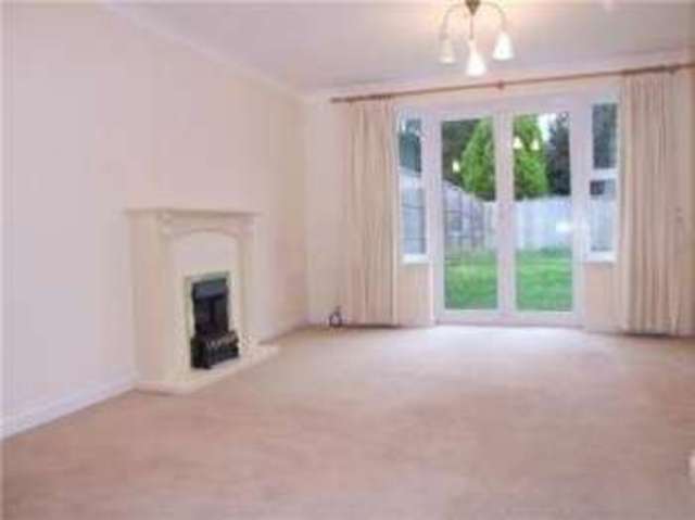  Image of 3 bedroom Terraced house to rent in Ditchling Bracknell RG12 at Hollerith Rise  Bracknell, RG12 7RG