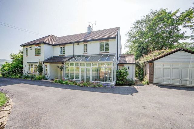  Image of 4 bedroom Detached house for sale in West End Witton Le Wear Bishop Auckland DL14 at West End Witton le Wear Bishop Auckland, DL14 0BL
