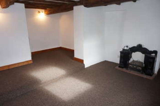  Image of 4 bedroom Cottage for sale in Main Street Milnthorpe LA7 at Milnthorpe Cumbria, LA7 7PP