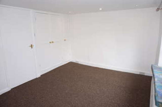  Image of 4 bedroom Cottage for sale in Main Street Milnthorpe LA7 at Milnthorpe Cumbria, LA7 7PP