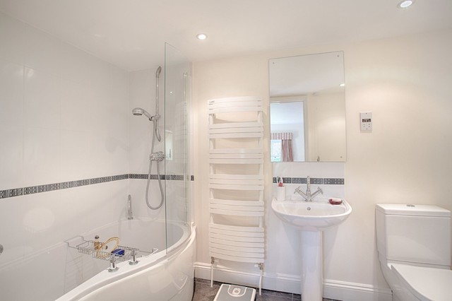  Image of 6 bedroom Detached house for sale in Low Road Keswick Norwich NR4 at Keswick Norwich Norfolk, NR4 6TZ