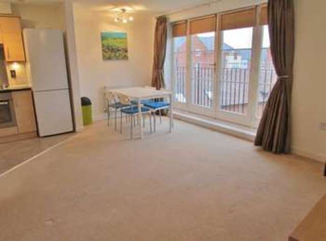  Image of 2 bedroom Flat to rent in Mill Street Wantage OX12 at Wantage, OX12 9NZ