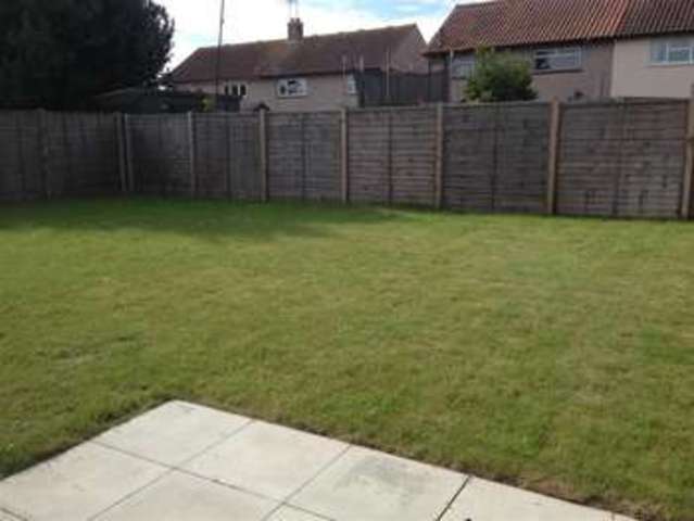  Image of 3 bedroom Bungalow for sale in Lampits Hill Corringham Stanford-Le-Hope SS17 at Corringham Stanford-Le-Hope Stanford-Le-Hope, SS17 9AA