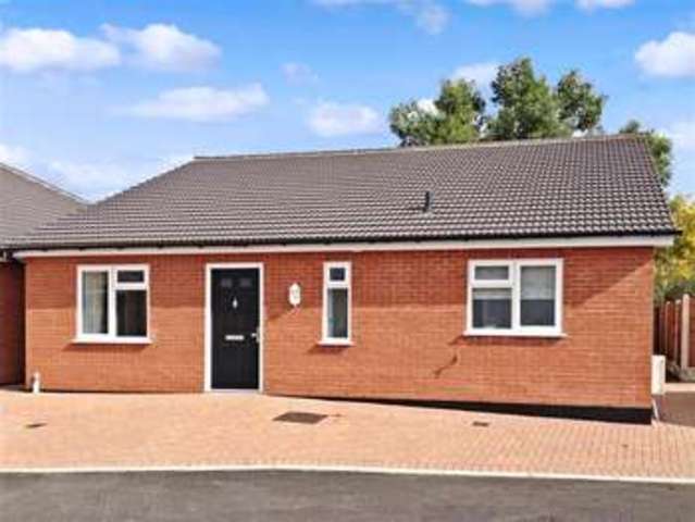 Image of 3 bedroom Bungalow for sale in Lampits Hill Corringham Stanford-Le-Hope SS17 at Corringham Stanford-Le-Hope Stanford-Le-Hope, SS17 9AA