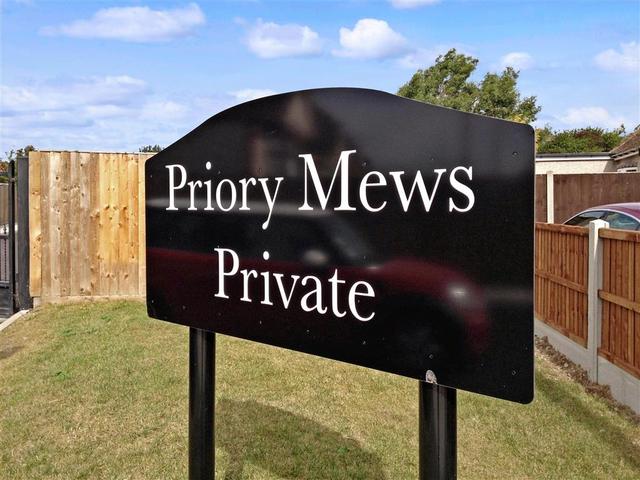  Image of 3 bedroom Bungalow for sale in Lampits Hill Corringham Stanford-Le-Hope SS17 at Corringham Stanford-Le-Hope Stanford-Le-Hope, SS17 9AA