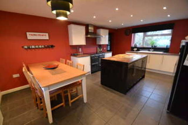  Image of 4 bedroom Detached house for sale in Lea Close Bishop
